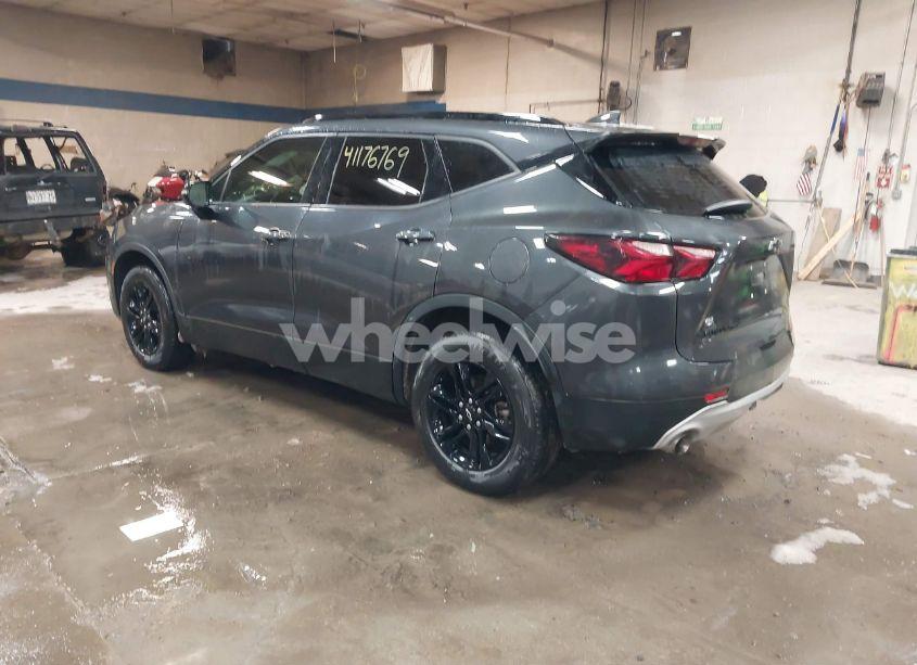 Photo 3 of 2021 Chevrolet Blazer AWD 3LT (VIN 3GNKBJR43MS521587)