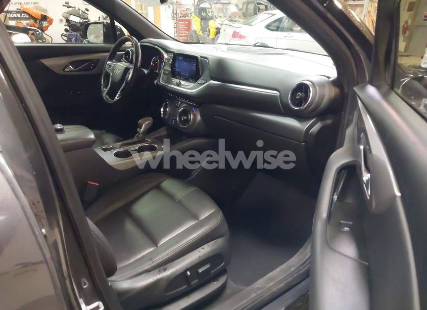 Photo 5 of 2021 Chevrolet Blazer AWD 3LT (VIN 3GNKBJR43MS521587)