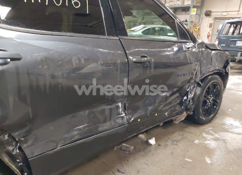 Photo 6 of 2021 Chevrolet Blazer AWD 3LT (VIN 3GNKBJR43MS521587)