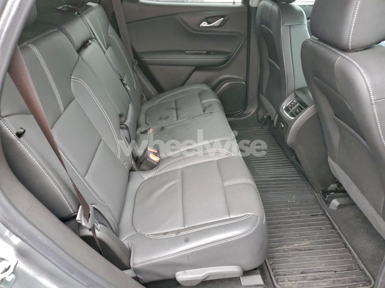 Photo 11 of 2024 CHEVROLET BLAZER 3LT (VIN 3GNKBJR45RS224537)