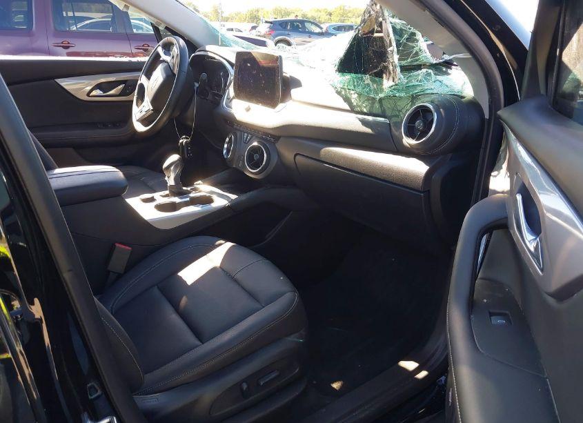 Photo 5 of 2024 Chevrolet Blazer AWD 3LT (VIN 3GNKBJR46RS177678)