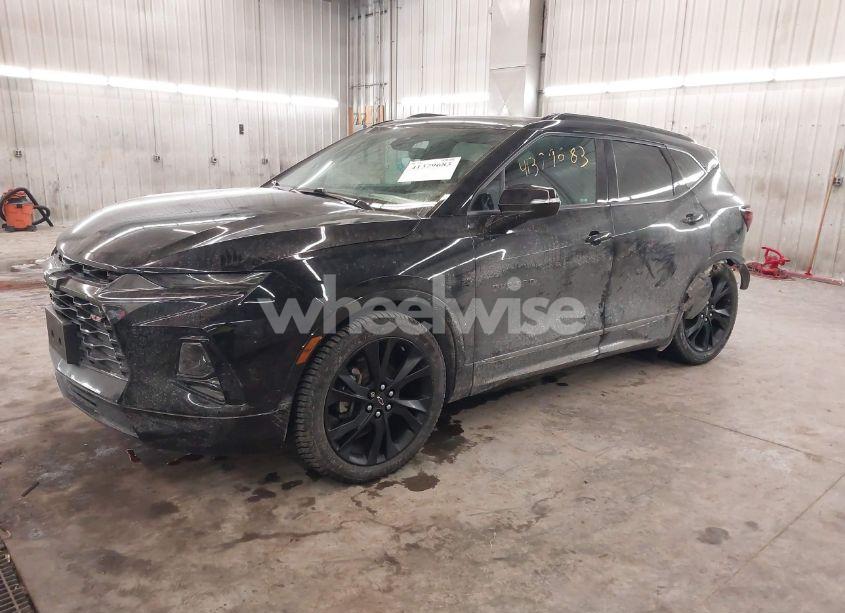 Photo 2 of 2019 Chevrolet Blazer RS (VIN 3GNKBJRS0KS598638)