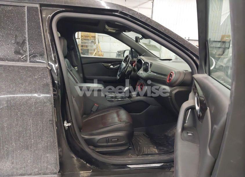 Photo 5 of 2019 Chevrolet Blazer RS (VIN 3GNKBJRS0KS598638)