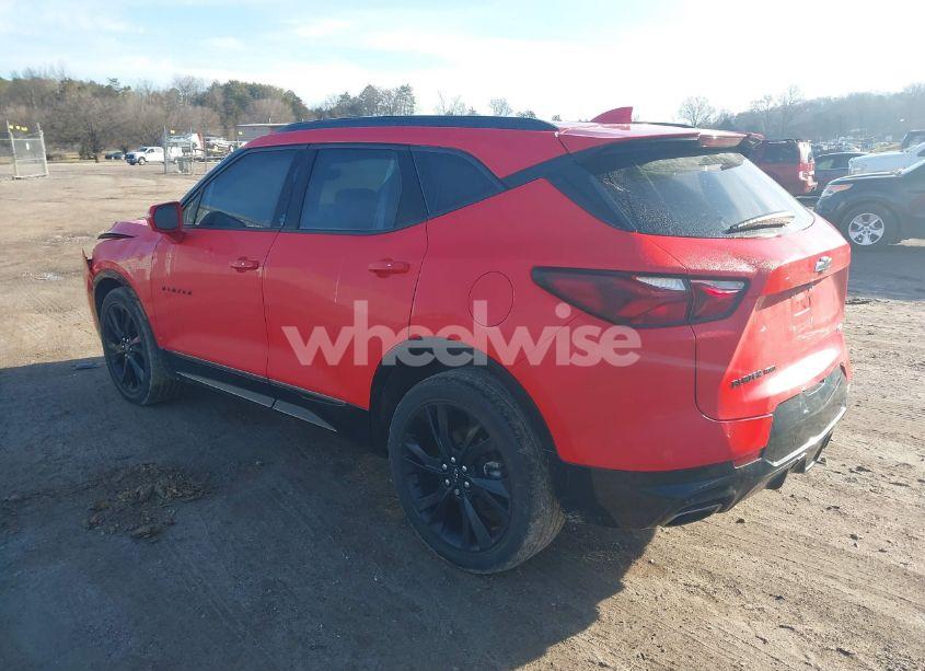 Photo 3 of 2019 Chevrolet Blazer RS (VIN 3GNKBJRS0KS685097)