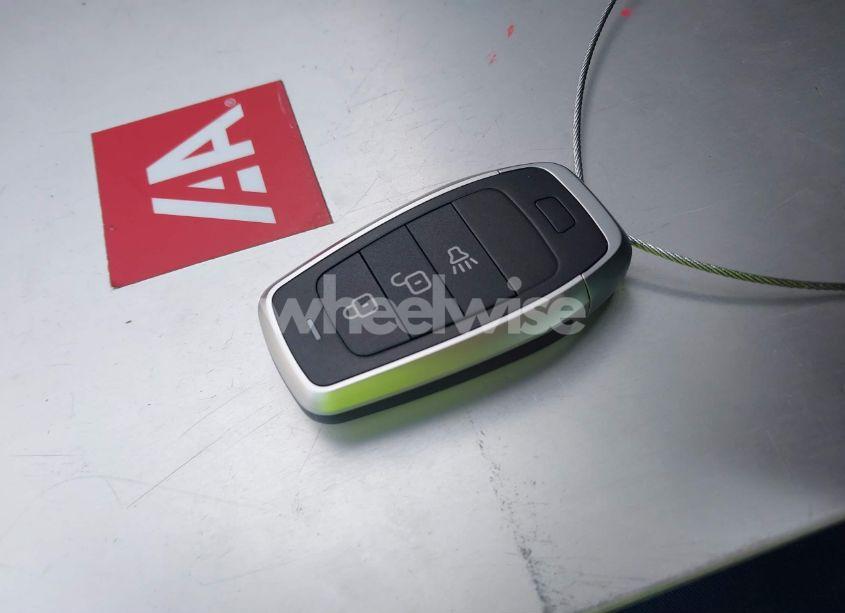 Photo 11 of 2019 Chevrolet Blazer RS (VIN 3GNKBJRS4KS575931)