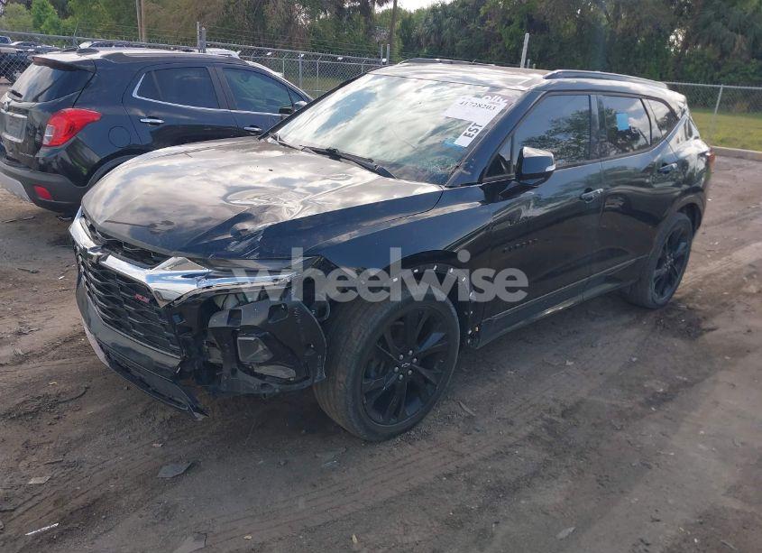 Photo 2 of 2019 Chevrolet Blazer RS (VIN 3GNKBJRS4KS575931)