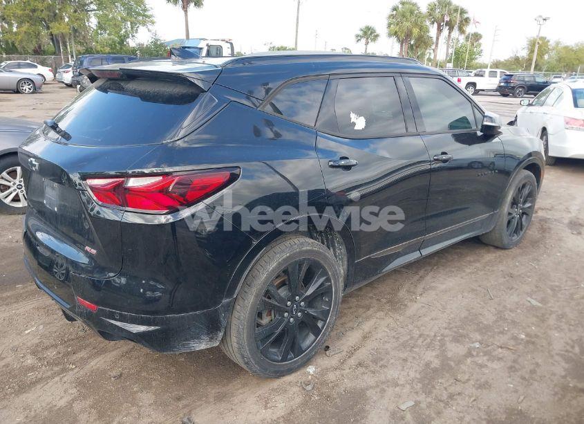 Photo 4 of 2019 Chevrolet Blazer RS (VIN 3GNKBJRS4KS575931)