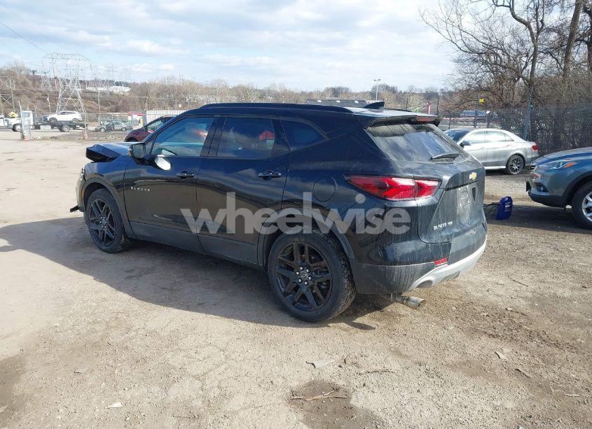 Photo 3 of 2022 Chevrolet Blazer AWD 3LT (VIN 3GNKBJRS4NS236932)