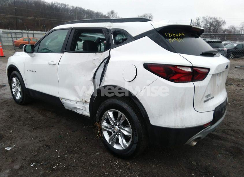 Photo 3 of 2022 Chevrolet Blazer AWD 3LT (VIN 3GNKBJRS5NS140811)