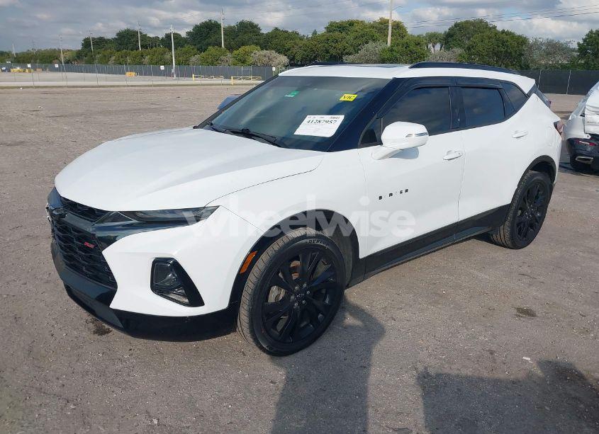Photo 2 of 2019 Chevrolet Blazer RS (VIN 3GNKBJRS6KS684455)