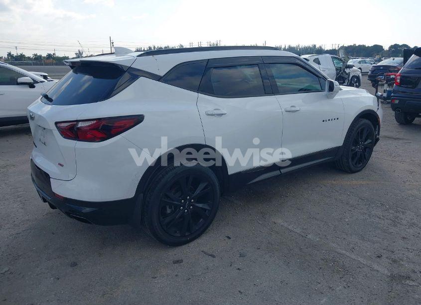 Photo 4 of 2019 Chevrolet Blazer RS (VIN 3GNKBJRS6KS684455)