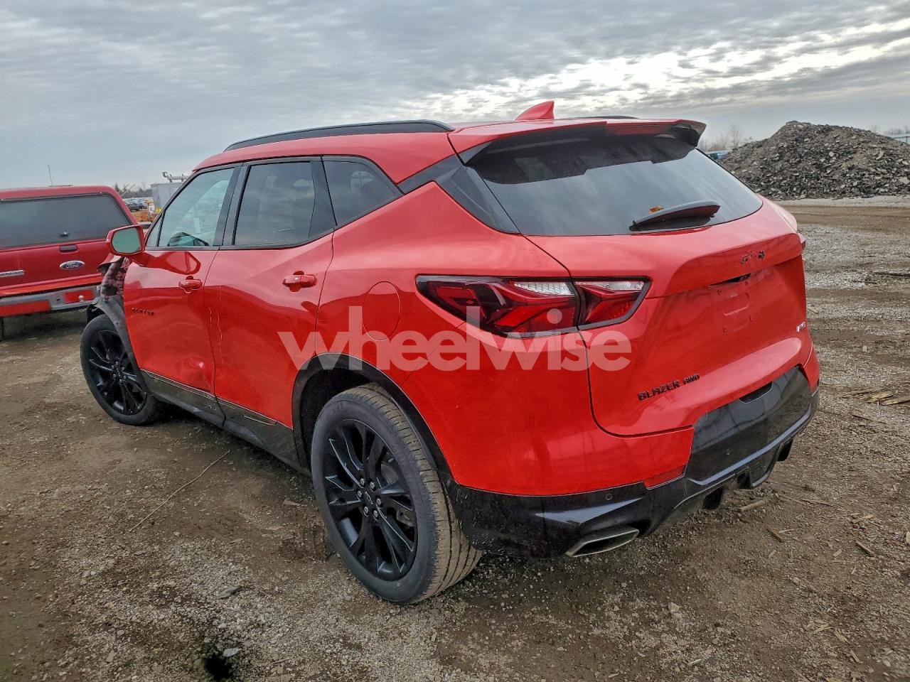 Photo 2 of 2019 CHEVROLET BLAZER RS (VIN 3GNKBJRS7KS697599)