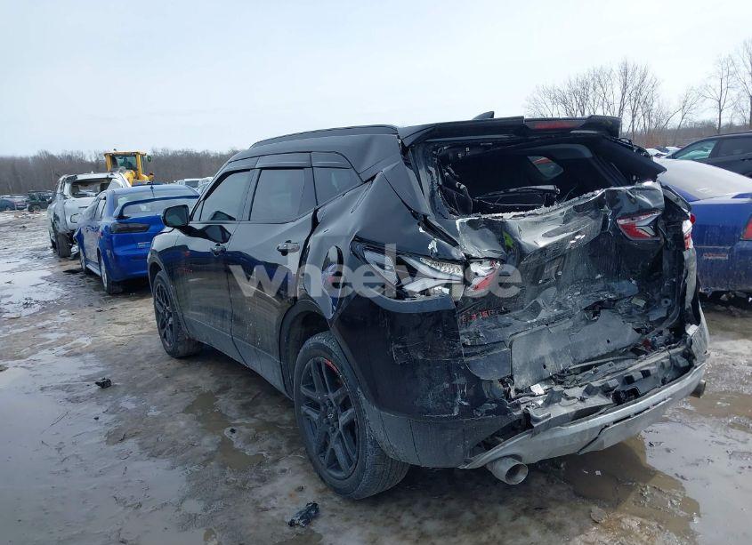 Photo 3 of 2021 Chevrolet Blazer AWD 3LT (VIN 3GNKBJRS7MS529657)