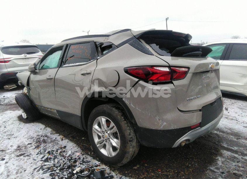 Photo 3 of 2021 Chevrolet Blazer AWD 3LT (VIN 3GNKBJRS8MS523446)