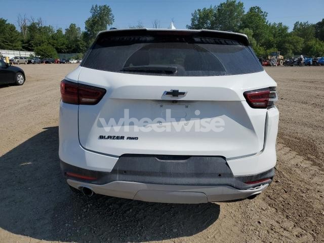 Photo 8 of 2024 CHEVROLET BLAZER 3LT (VIN 3GNKBJRS8RS239600)