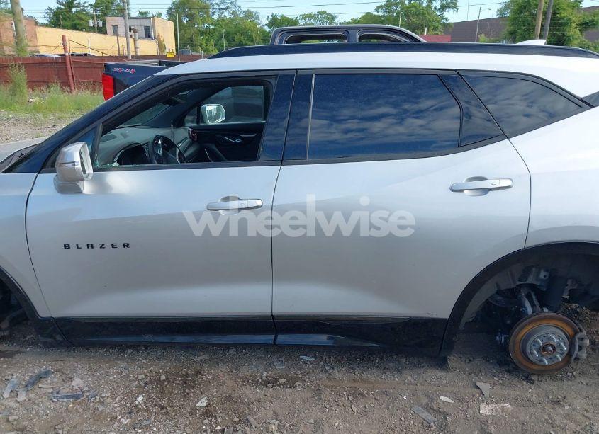 Photo 14 of 2020 Chevrolet Blazer AWD RS (VIN 3GNKBKRS0LS579157)