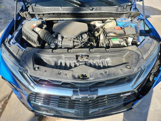 Photo 2 of 2020 CHEVROLET BLAZER RS (VIN 3GNKBKRS0LS702357)