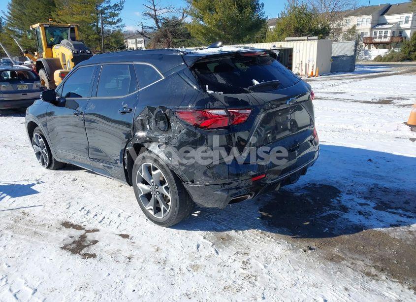 Photo 3 of 2022 Chevrolet Blazer AWD RS (VIN 3GNKBKRS1NS119556)