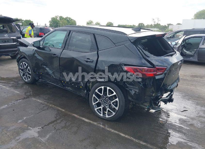 Photo 3 of 2024 Chevrolet Blazer AWD RS (VIN 3GNKBKRS1RS122026)