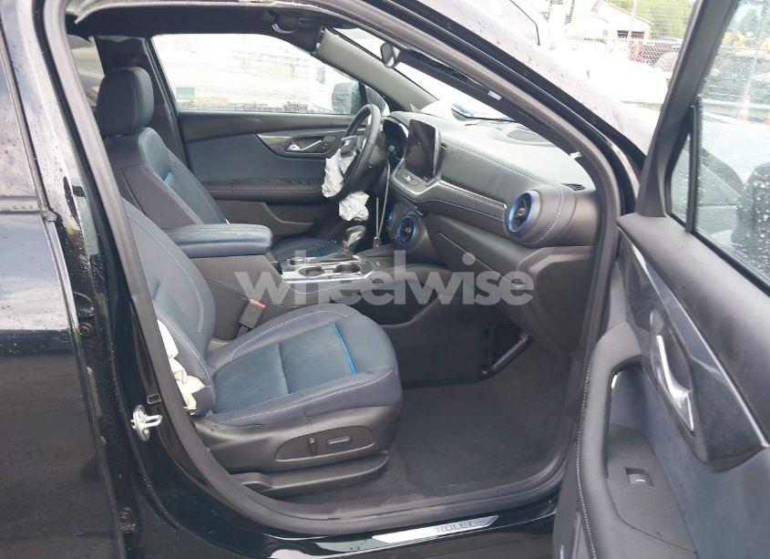 Photo 5 of 2024 Chevrolet Blazer AWD RS (VIN 3GNKBKRS1RS122026)