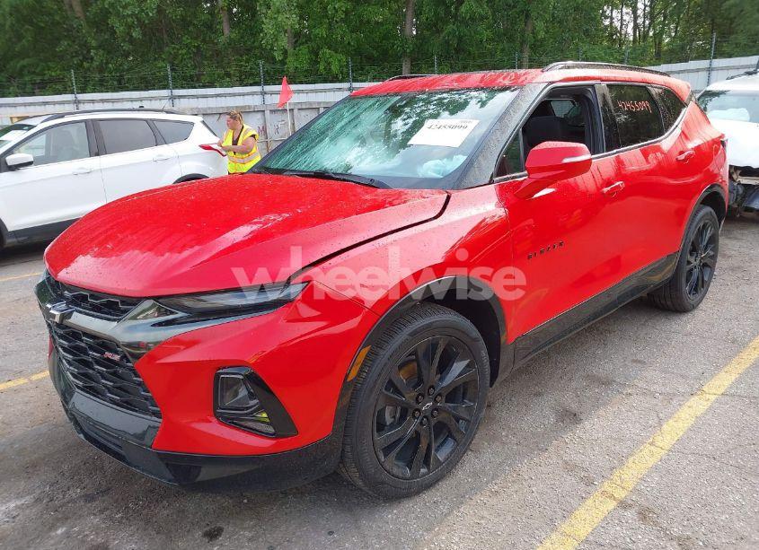 Photo 2 of 2020 Chevrolet Blazer RS (VIN 3GNKBKRS2LS610070)