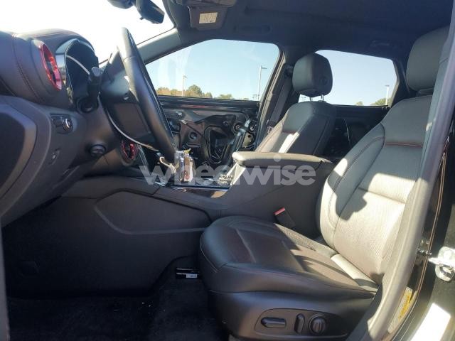 Photo 12 of 2021 CHEVROLET BLAZER RS (VIN 3GNKBKRS4MS556157)
