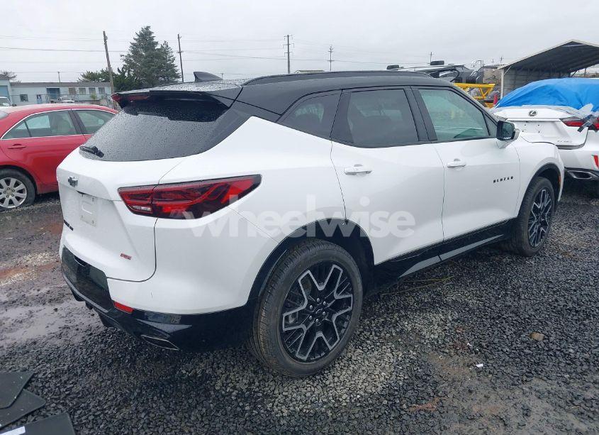 Photo 4 of 2024 Chevrolet Blazer AWD RS (VIN 3GNKBKRS4RS139337)