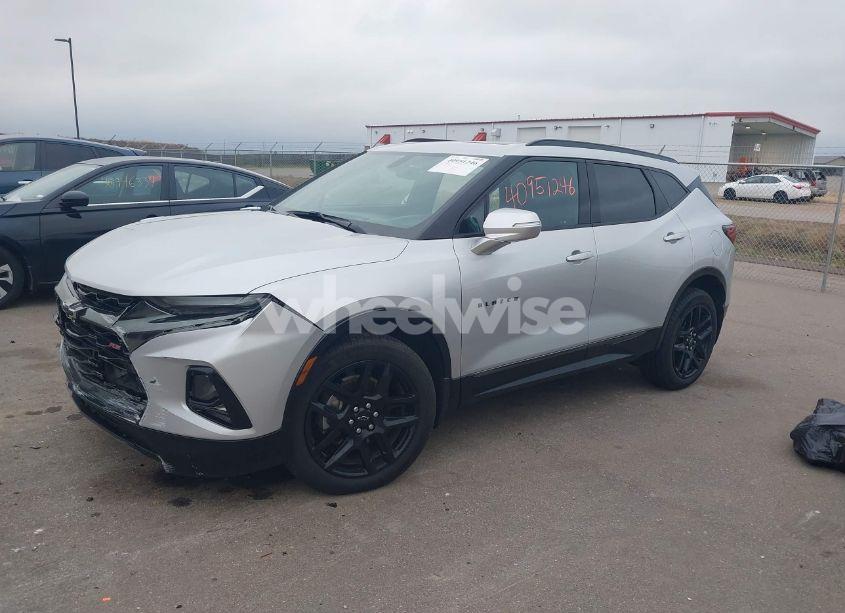 Photo 2 of 2020 Chevrolet Blazer AWD RS (VIN 3GNKBKRS5LS685572)
