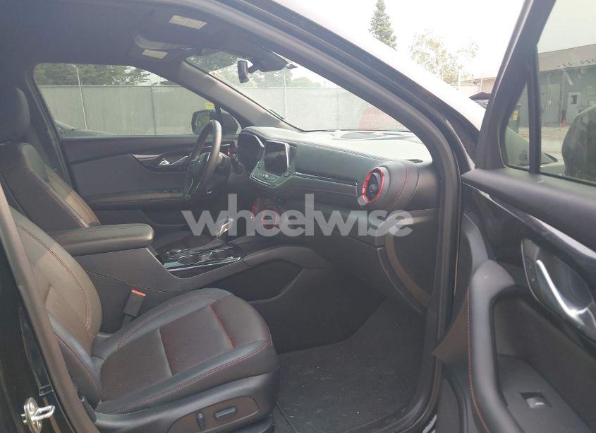 Photo 5 of 2022 Chevrolet Blazer AWD RS (VIN 3GNKBKRS5NS181607)