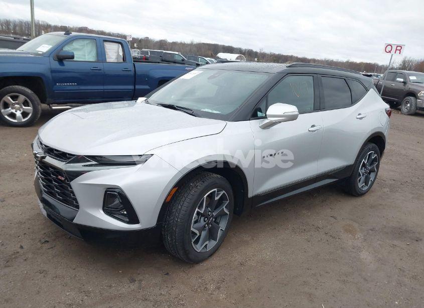 Photo 2 of 2022 Chevrolet Blazer AWD RS (VIN 3GNKBKRS8NS141490)