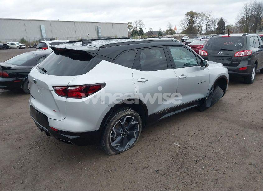 Photo 4 of 2022 Chevrolet Blazer AWD RS (VIN 3GNKBKRS8NS141490)