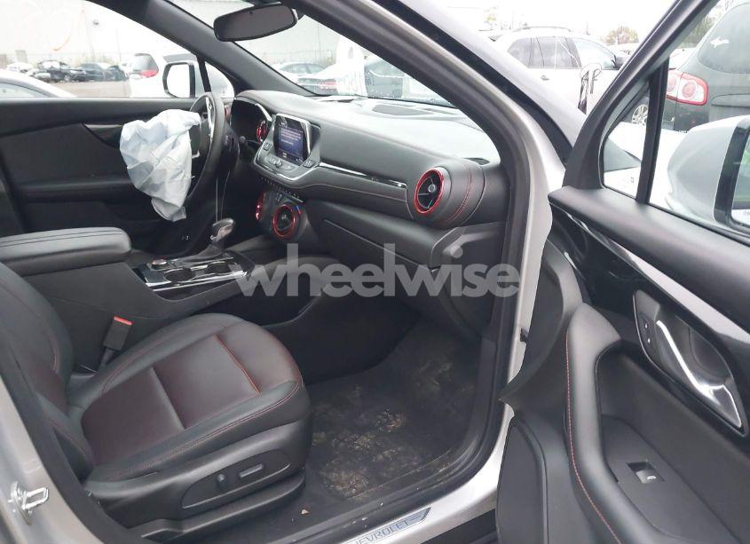 Photo 5 of 2022 Chevrolet Blazer AWD RS (VIN 3GNKBKRS8NS141490)