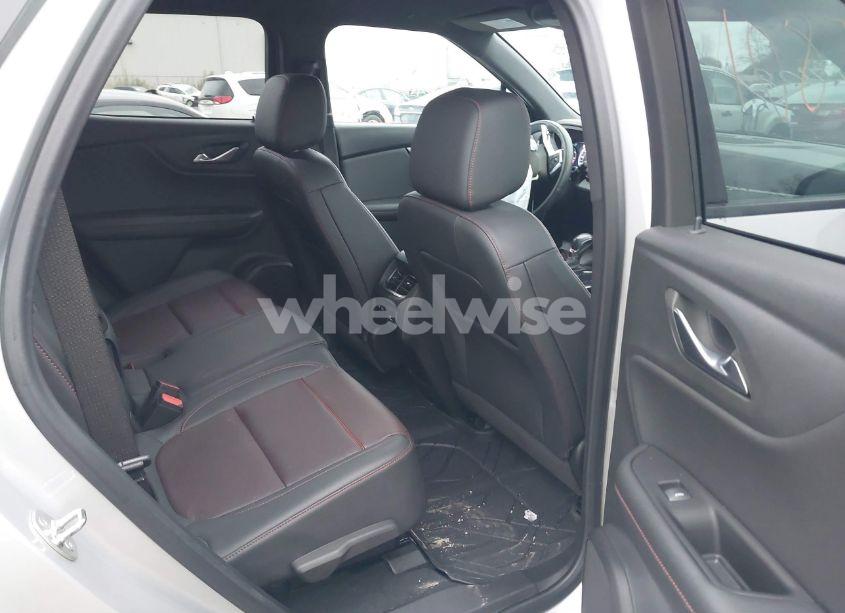 Photo 8 of 2022 Chevrolet Blazer AWD RS (VIN 3GNKBKRS8NS141490)