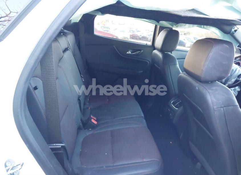 Photo 8 of 2022 Chevrolet Blazer AWD RS (VIN 3GNKBKRS8NS214678)
