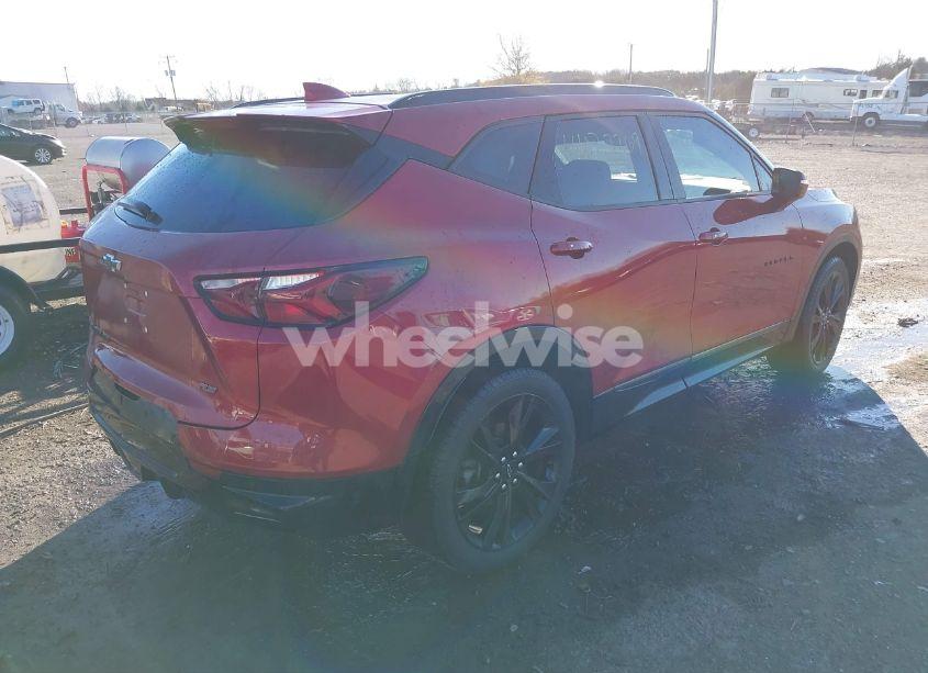 Photo 4 of 2022 Chevrolet Blazer AWD RS (VIN 3GNKBKRS9NS142423)