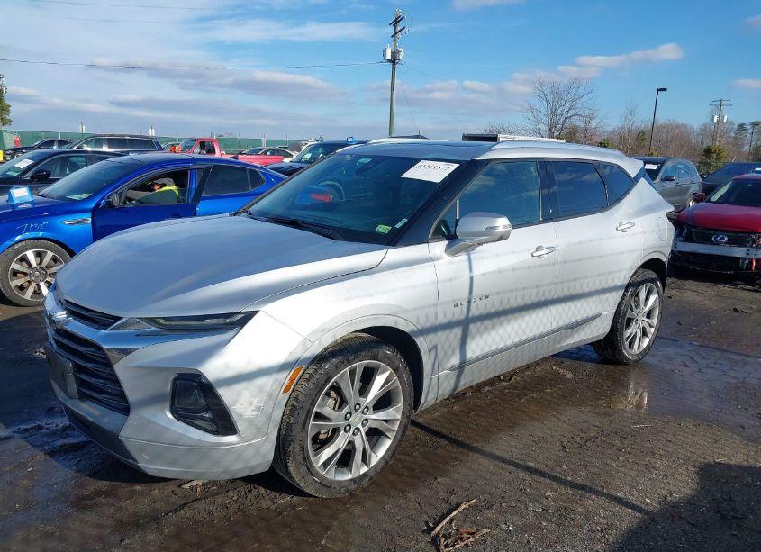Photo 2 of 2020 Chevrolet Blazer AWD PREMIER (VIN 3GNKBLRS0LS614575)