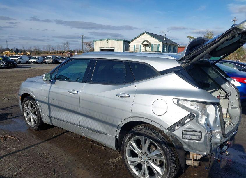 Photo 3 of 2020 Chevrolet Blazer AWD PREMIER (VIN 3GNKBLRS0LS614575)