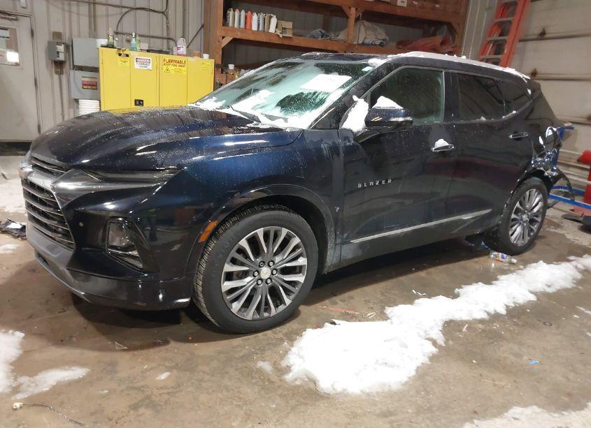 Photo 2 of 2020 Chevrolet Blazer AWD PREMIER (VIN 3GNKBLRS7LS628375)