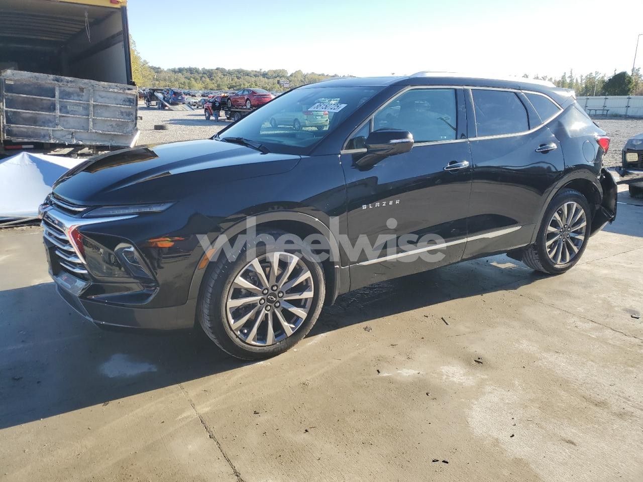 2025 CHEVROLET BLAZER PREMIER N/A (VIN 3GNKBLRSXSS125728) main photo