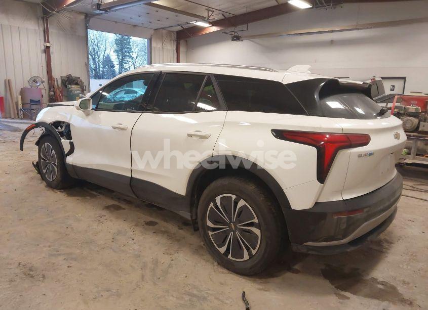 Photo 3 of 2024 Chevrolet Blazer EV EAWD 2LT (VIN 3GNKDBRJ2RS278254)