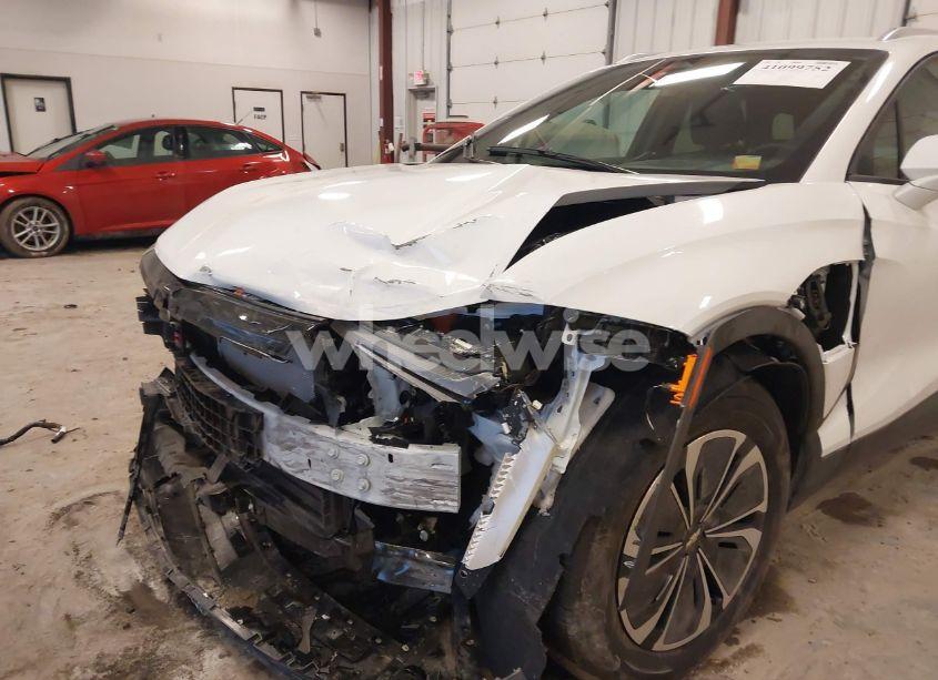 Photo 6 of 2024 Chevrolet Blazer EV EAWD 2LT (VIN 3GNKDBRJ2RS278254)