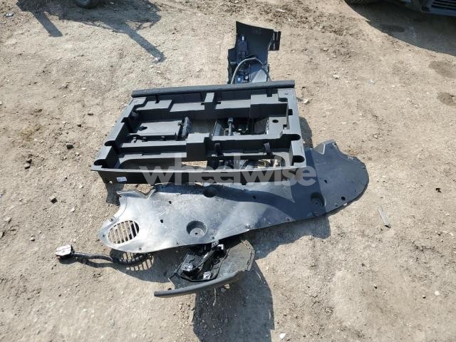 Photo 6 of 2024 CHEVROLET BLAZER 2LT (VIN 3GNKDBRJ5RS212460)