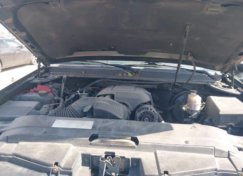 Photo 10 of 2011 Chevrolet Avalanche 1500 LS (VIN 3GNMCEE04BG134904)