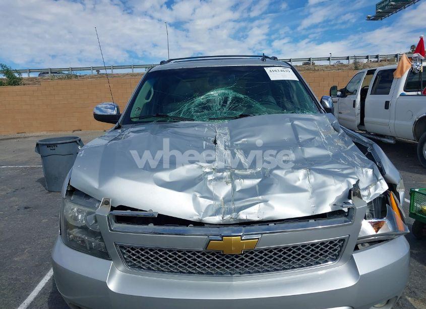 Photo 6 of 2013 Chevrolet Avalanche LT (VIN 3GNMCFE07DG379110)