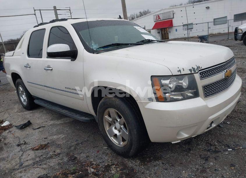 2012 Chevrolet Avalanche 1500 LTZ (VIN 3GNMCGE03CG254318) main photo