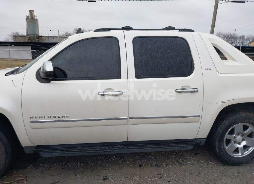 Photo 14 of 2012 Chevrolet Avalanche 1500 LTZ (VIN 3GNMCGE03CG254318)