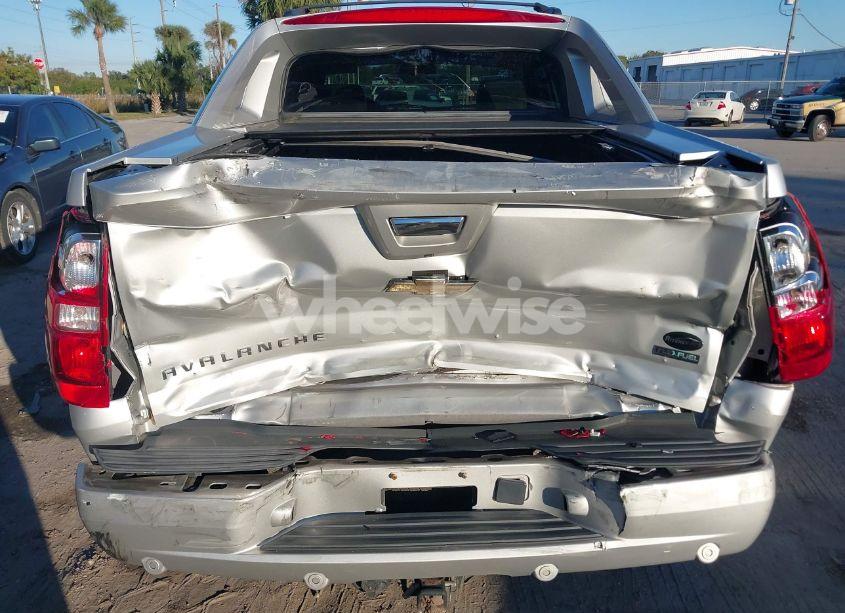 Photo 16 of 2011 Chevrolet Avalanche 1500 LTZ (VIN 3GNMCGE09BG319882)