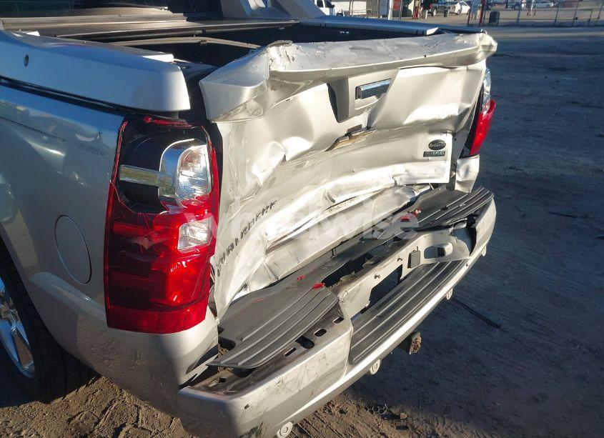 Photo 6 of 2011 Chevrolet Avalanche 1500 LTZ (VIN 3GNMCGE09BG319882)