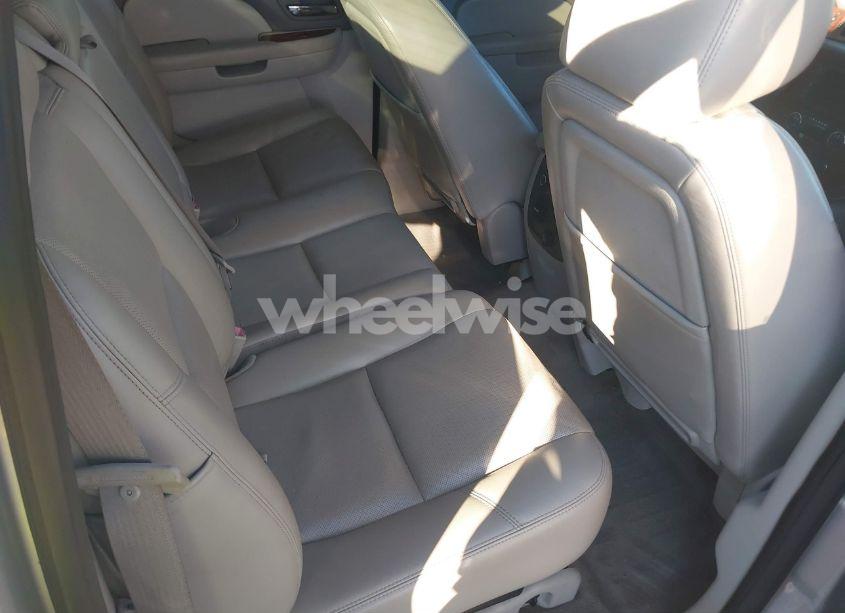 Photo 8 of 2011 Chevrolet Avalanche 1500 LTZ (VIN 3GNMCGE09BG319882)