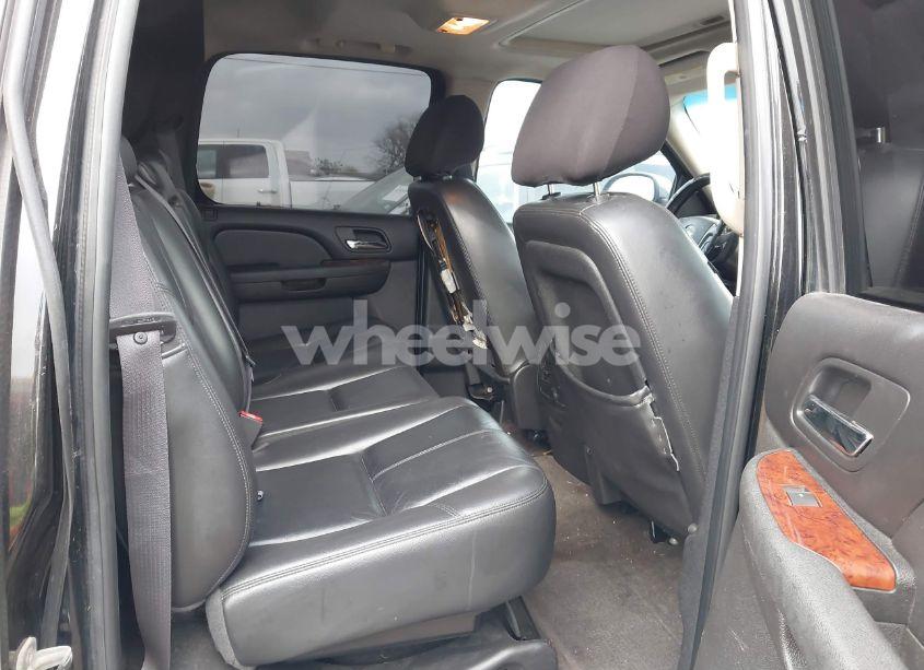 Photo 7 of 2011 Chevrolet Avalanche 1500 LT1 (VIN 3GNTKFE33BG187267)